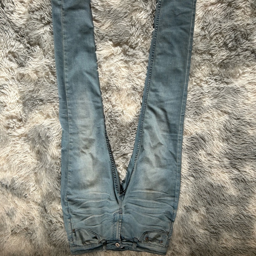 Men’s serenade jeans size 30 skinny fit